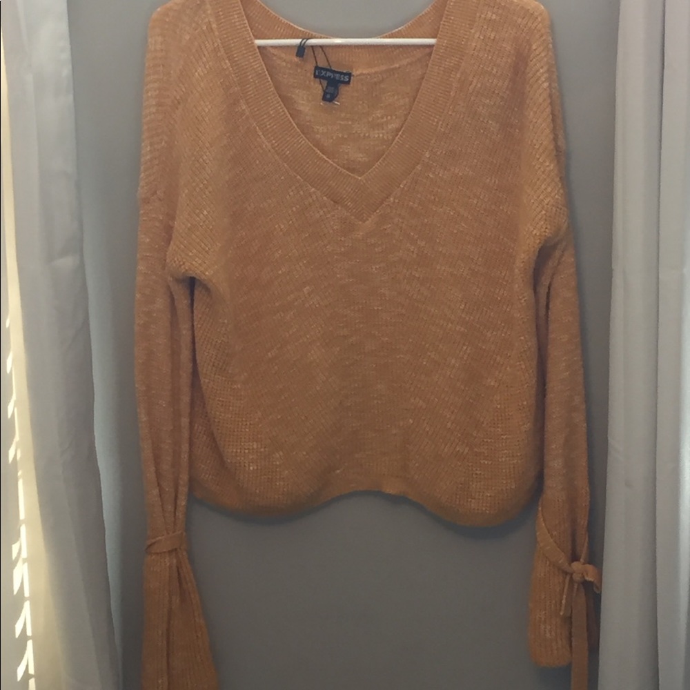 Express sweaters - Picture 3 of 4